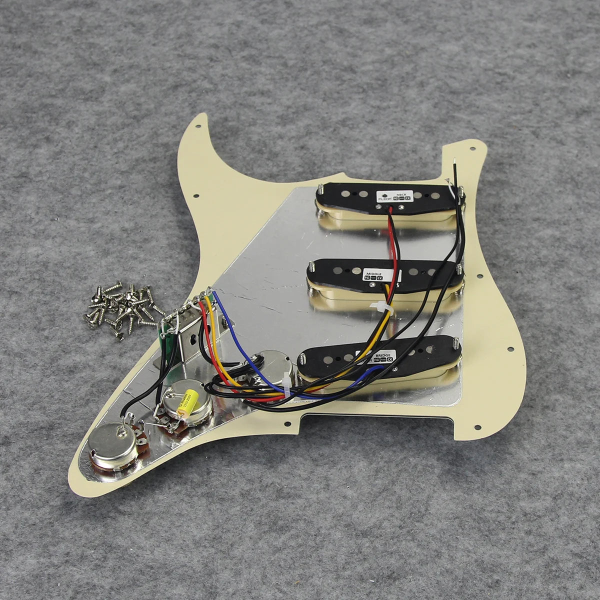 MiniGuitarBR Guitar Parts - Vintage Staggered Alnico 5 SSS Prewired Pickguard ST 11 Holes Loaded Guitar Pickguard